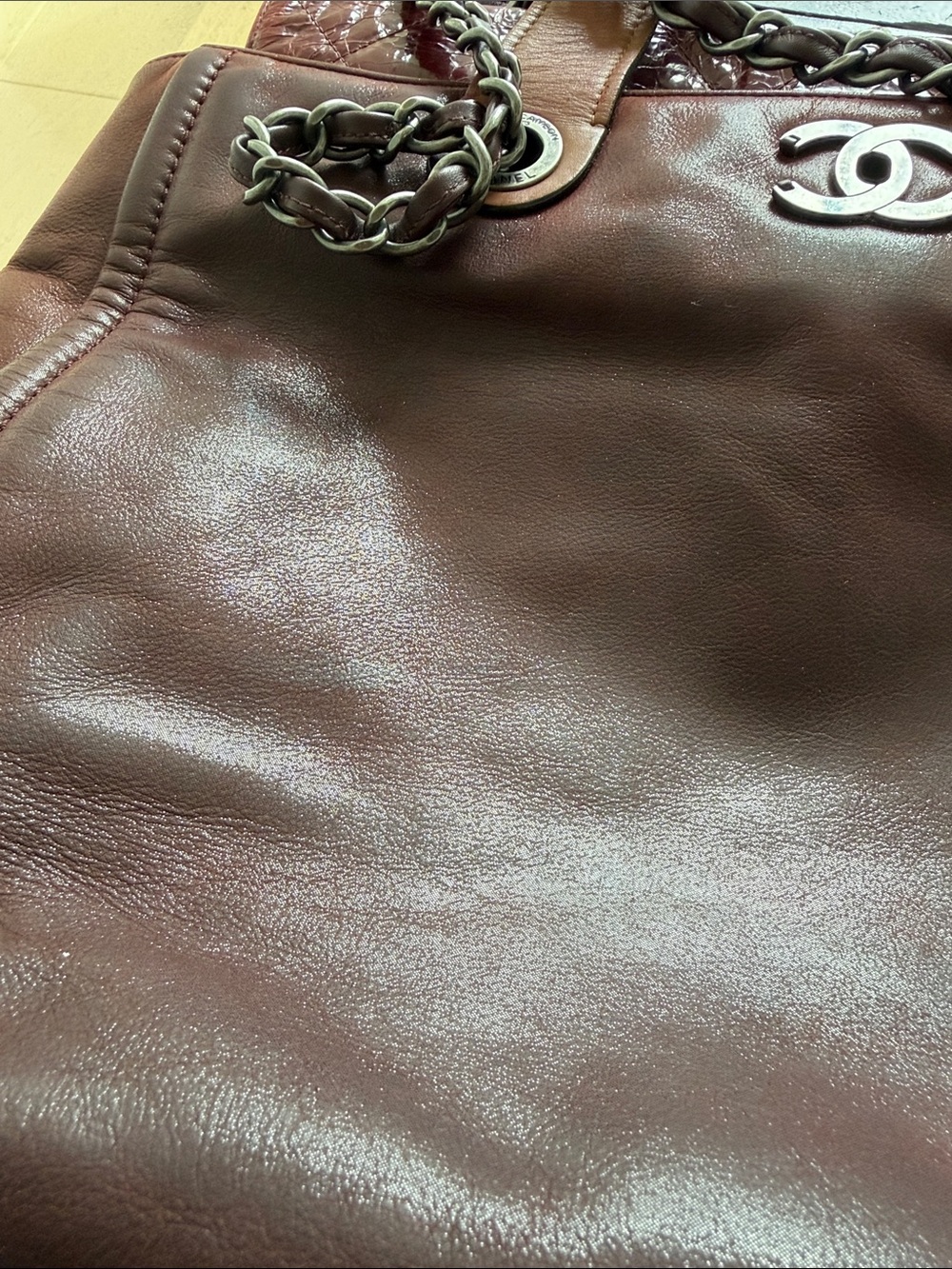 CHANEL Brown soft and crumbled calfskin portobello bag. Very good - Picture 13 of 16